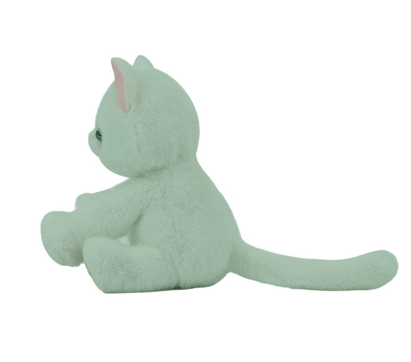 Crouching White Cat (GDL24019-2D)