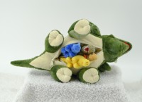 Zipper Triceratops W/Babies (GDL0028-1)